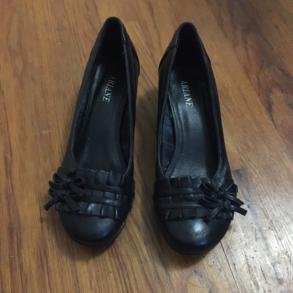 Arianne Black Bow Retro Heels 6
